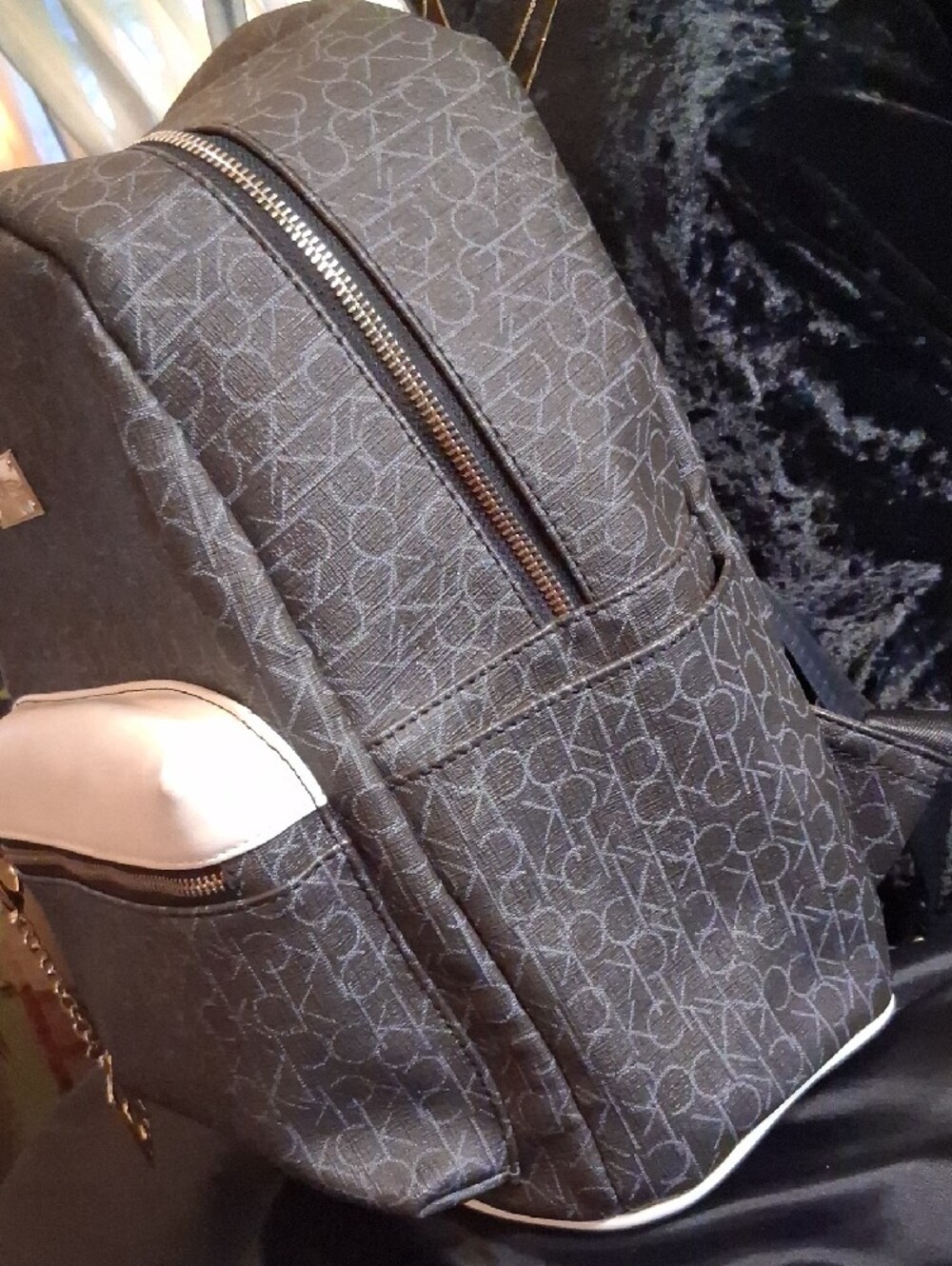 Calvin Klein Monogram Black Backpack with White Leather Accent Pocket. Nwot - Picture 11 of 13